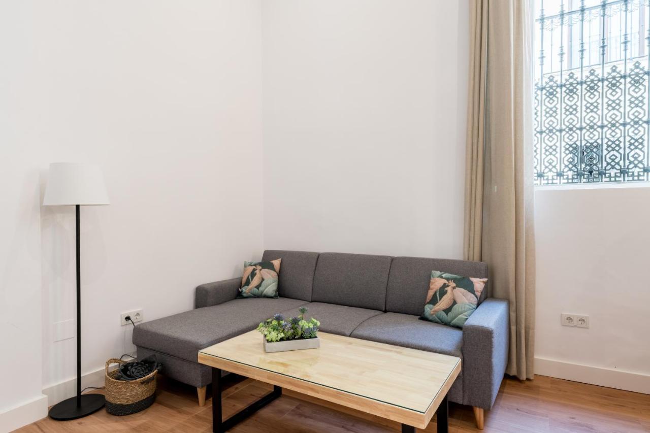 Apartamentos Leoncillos Seville Exterior photo