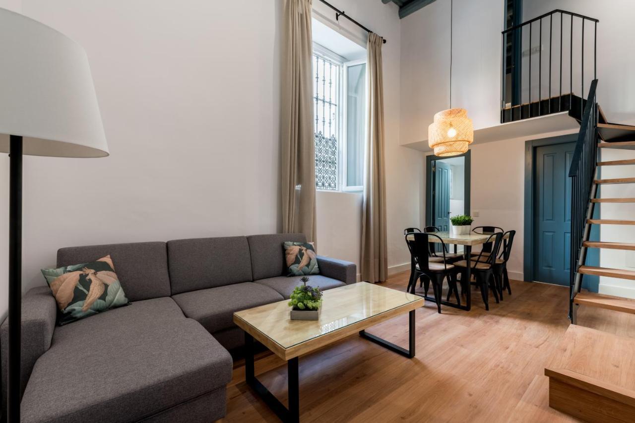 Apartamentos Leoncillos Seville Exterior photo