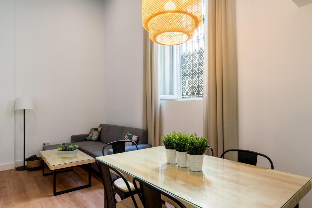 Apartamentos Leoncillos Seville Exterior photo