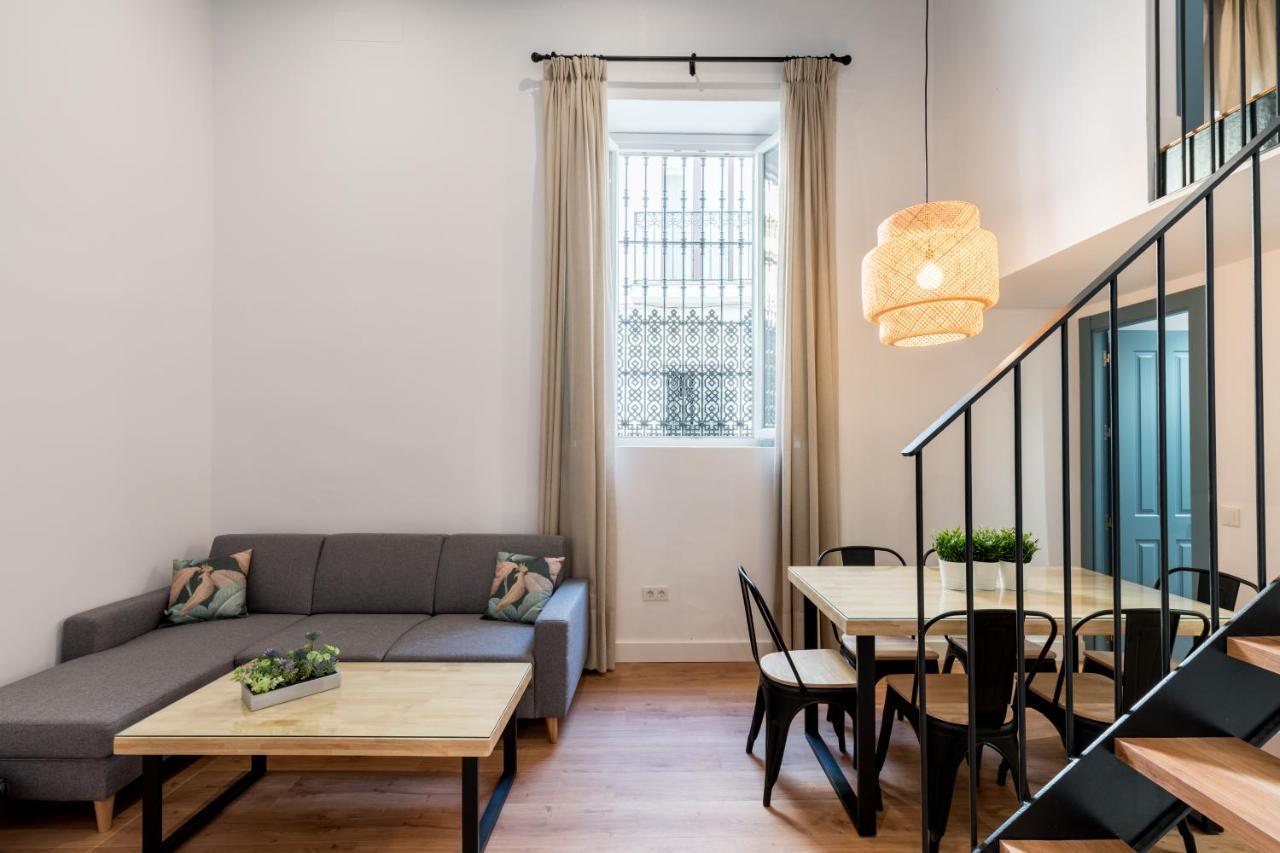 Apartamentos Leoncillos Seville Exterior photo