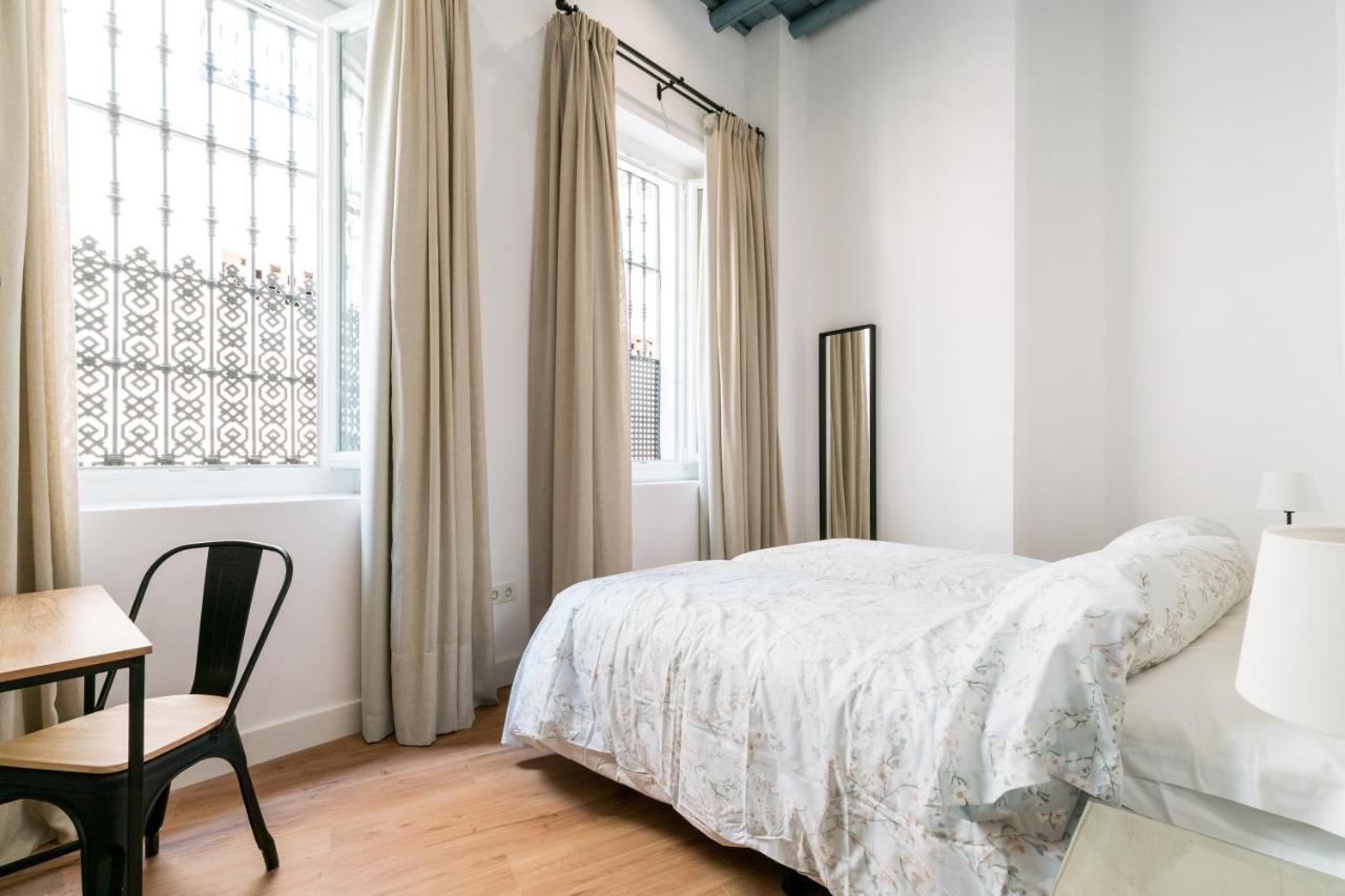 Apartamentos Leoncillos Seville Exterior photo