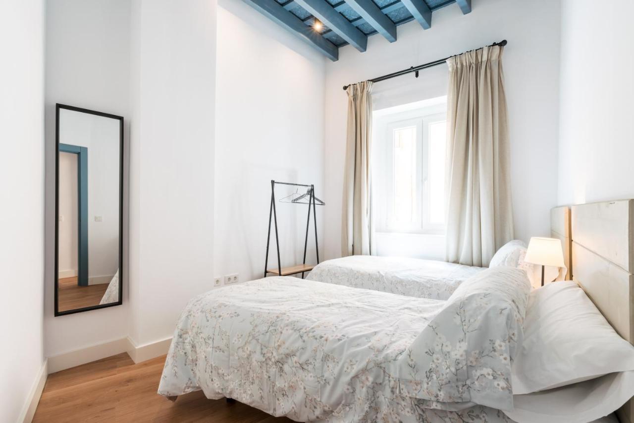 Apartamentos Leoncillos Seville Exterior photo