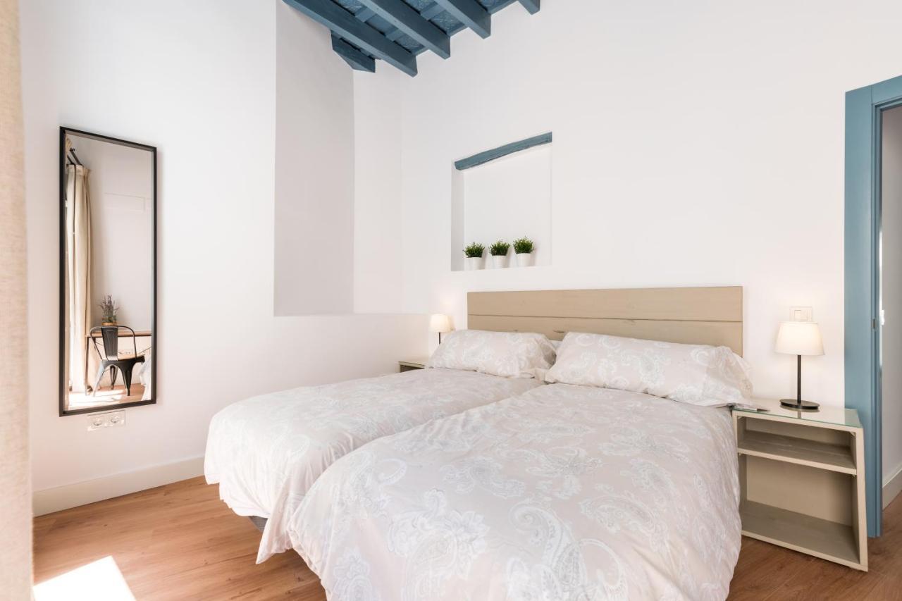 Apartamentos Leoncillos Seville Exterior photo