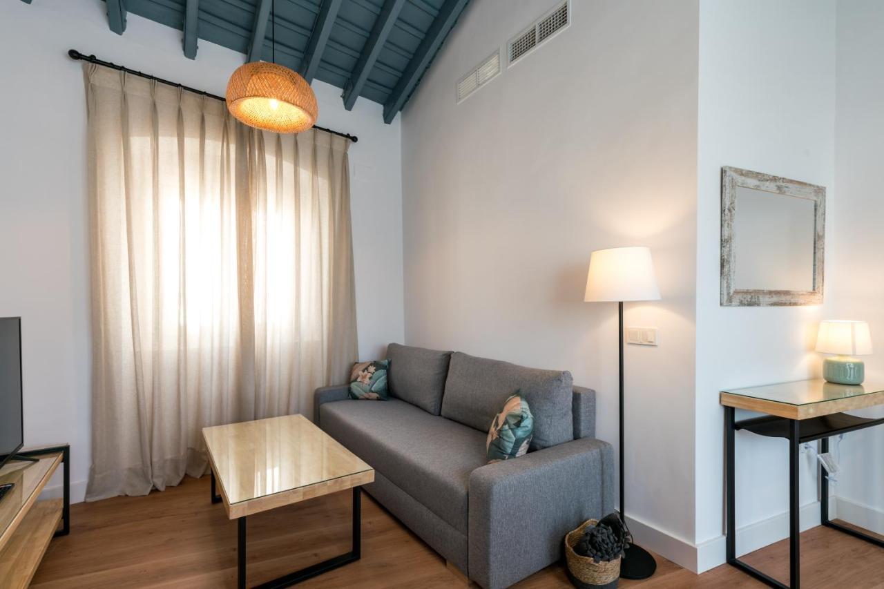 Apartamentos Leoncillos Seville Exterior photo