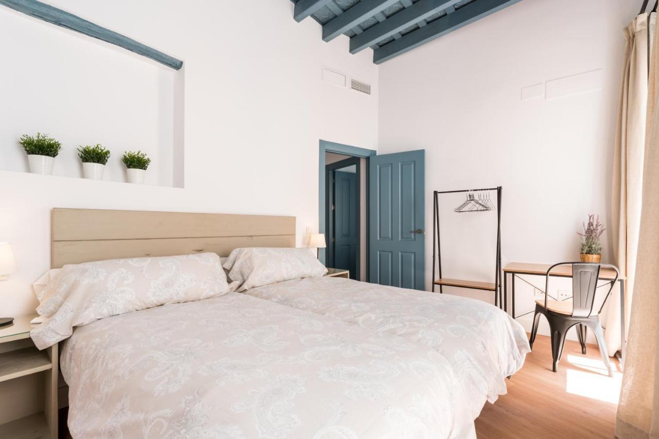 Apartamentos Leoncillos Seville Exterior photo